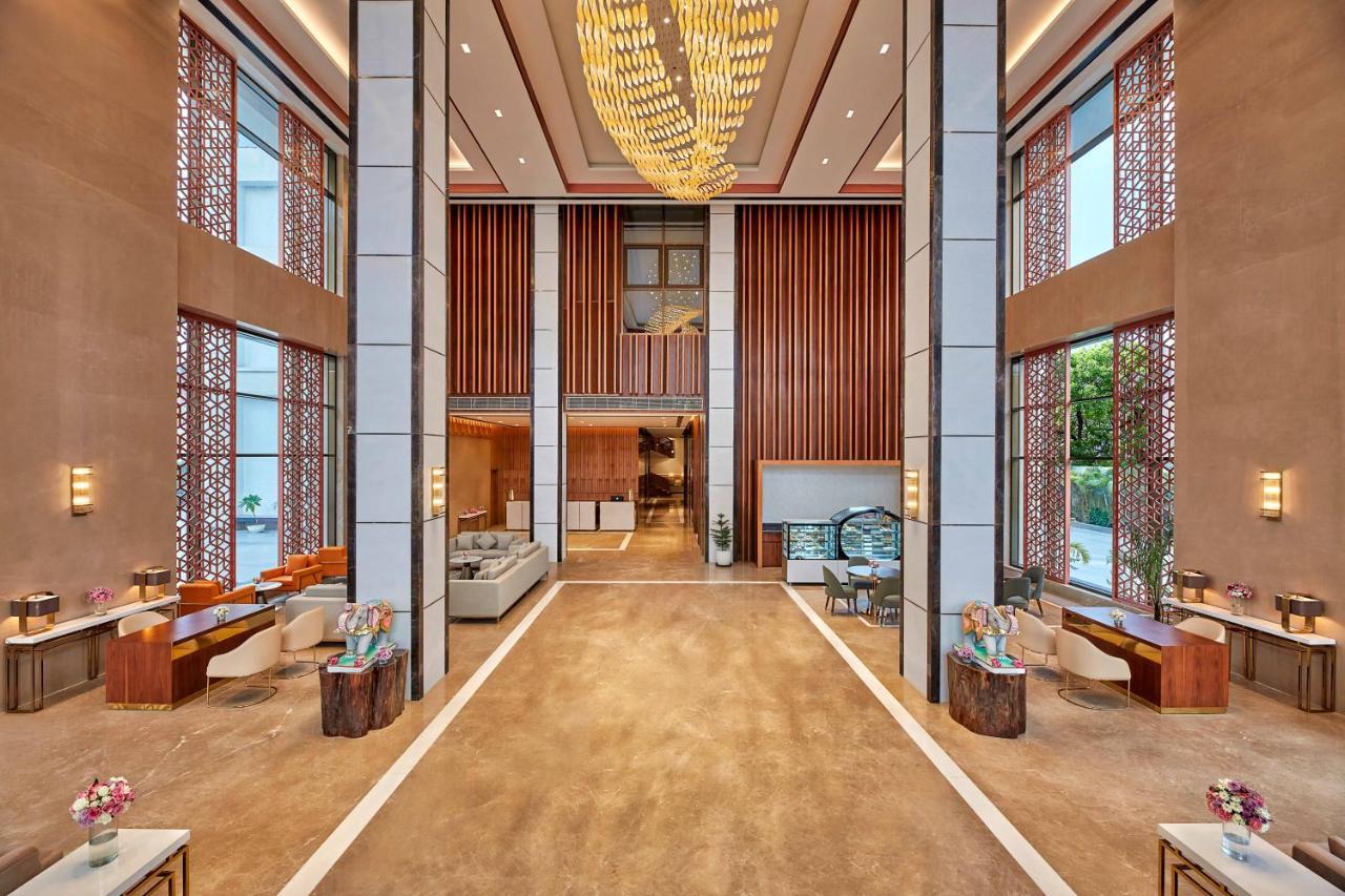 Doubletree By Hilton فاراناسي المظهر الخارجي الصورة