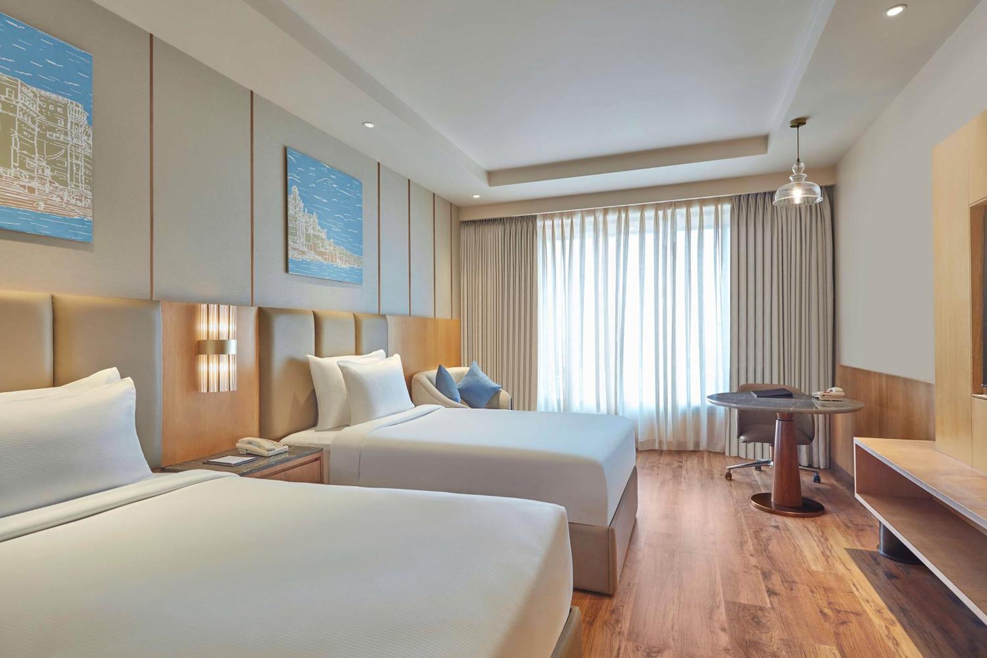 Doubletree By Hilton فاراناسي المظهر الخارجي الصورة