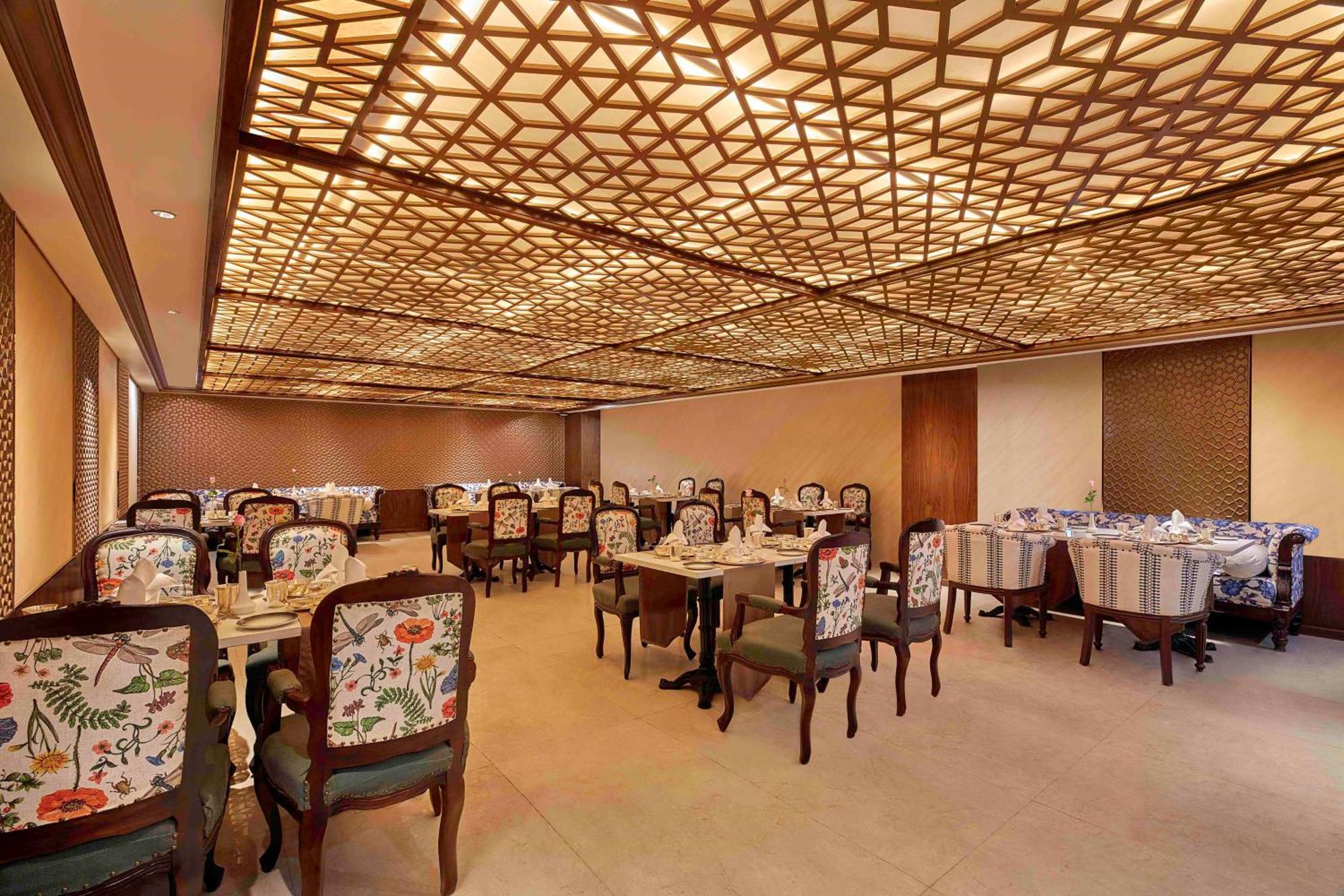 Doubletree By Hilton فاراناسي المظهر الخارجي الصورة