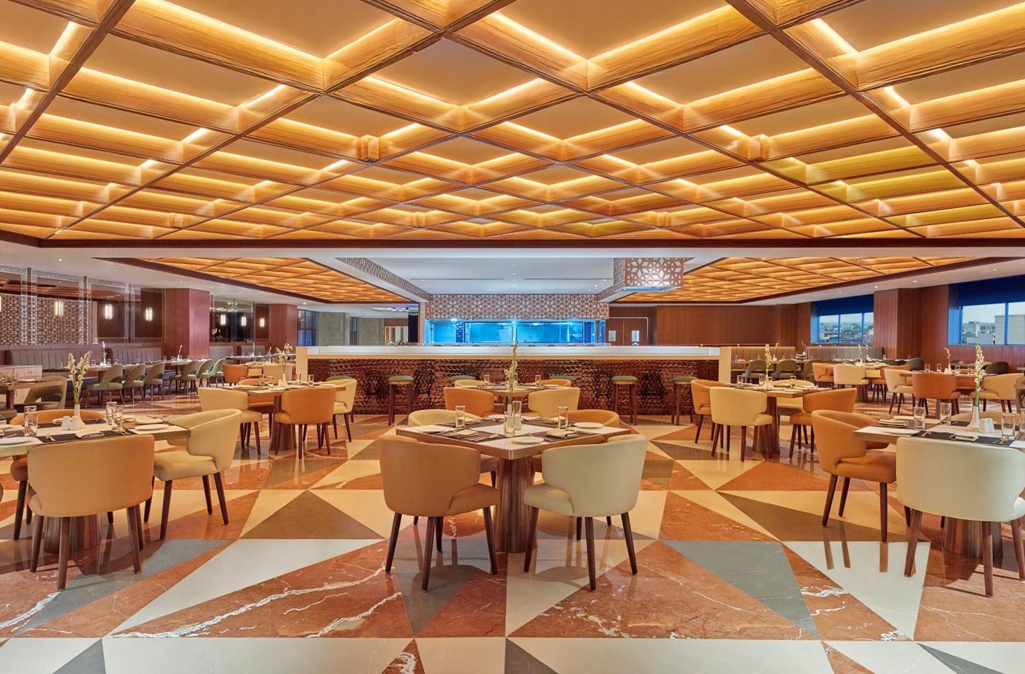 Doubletree By Hilton فاراناسي المظهر الخارجي الصورة